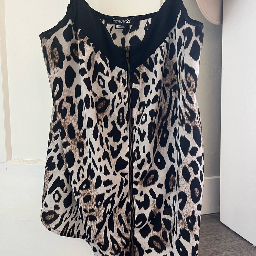 Cheetah print top
